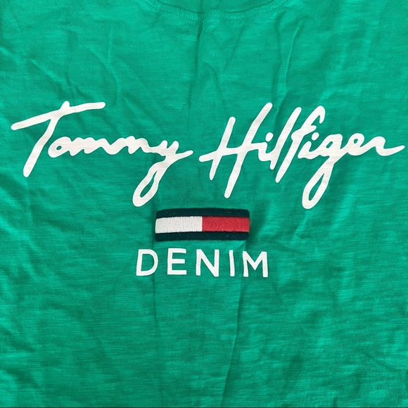 Tommy Hilfiger green short sleeve t-shirt crop top logo size large white - Picture 2 of 4